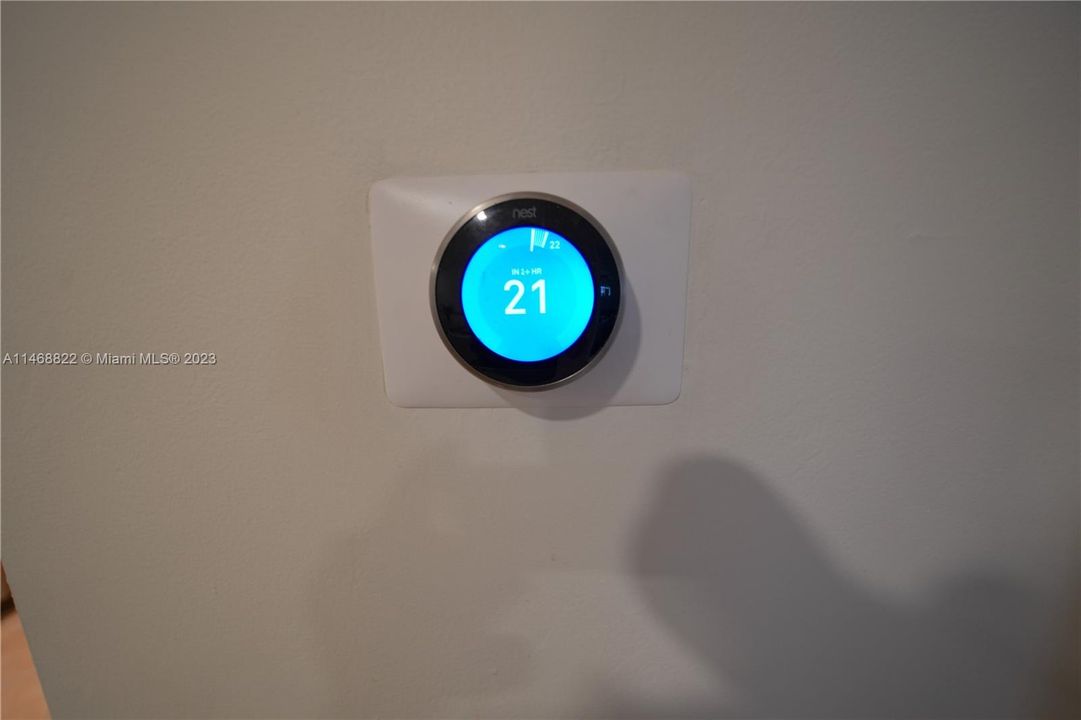 Recently Rented: $6,999 (3 beds, 3 baths, 2294 Square Feet)