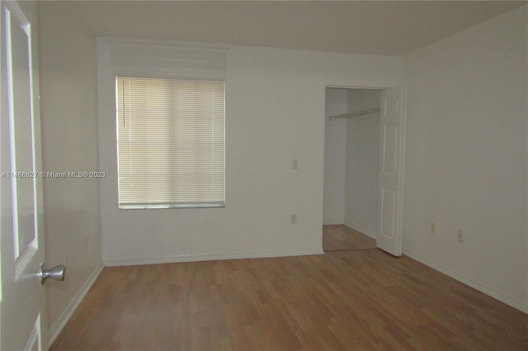 Recently Rented: $2,345 (2 beds, 2 baths, 1072 Square Feet)