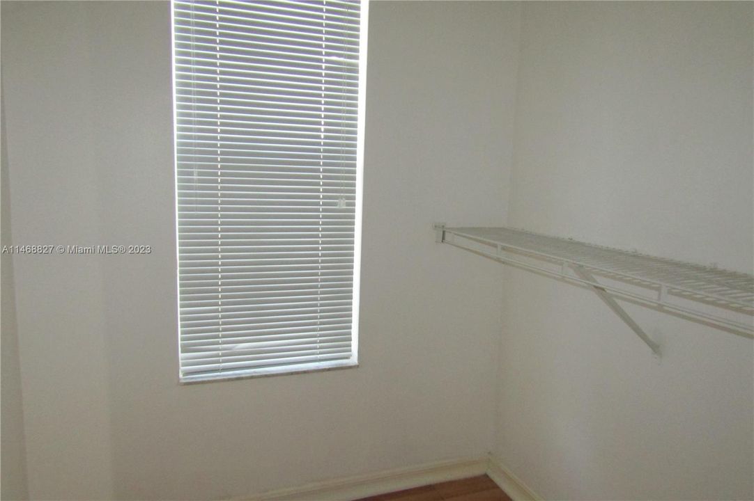 Recently Rented: $2,345 (2 beds, 2 baths, 1072 Square Feet)