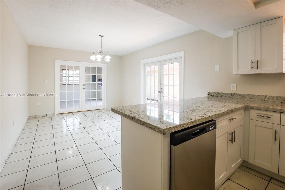 Recently Sold: $639,900 (4 beds, 3 baths, 2680 Square Feet)