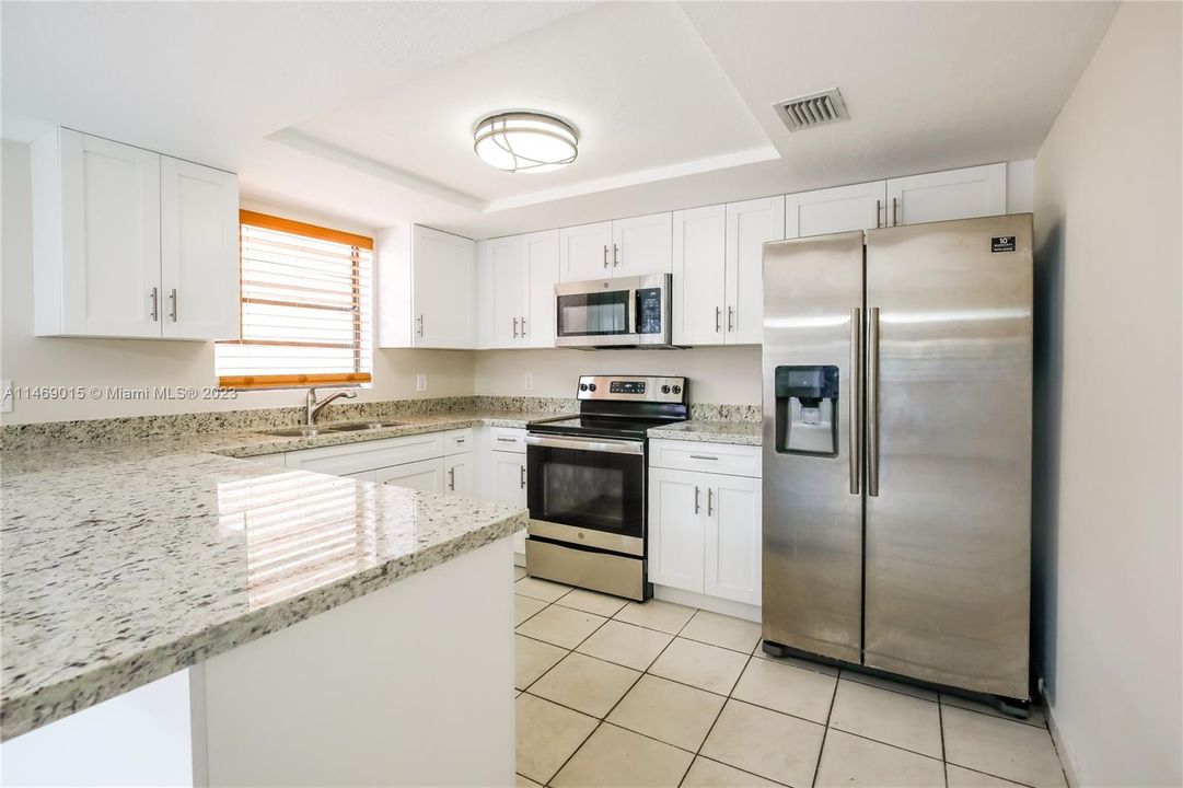 Recently Sold: $639,900 (4 beds, 3 baths, 2680 Square Feet)