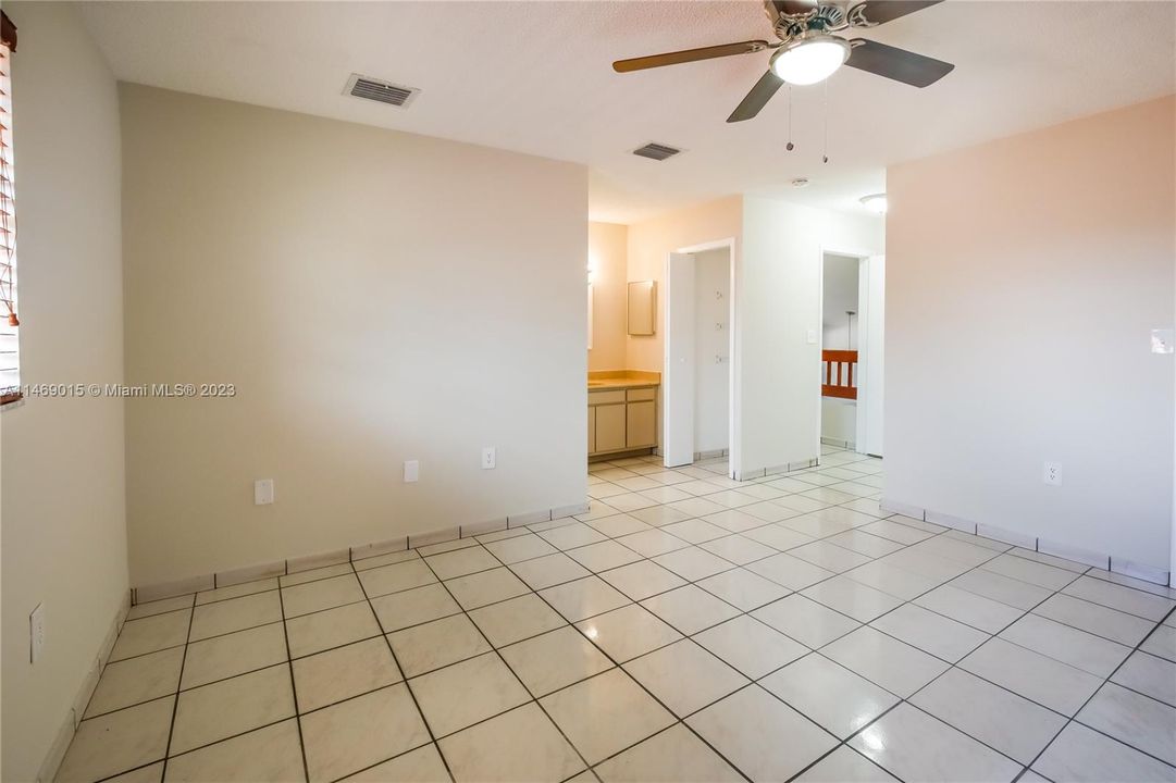 Recently Sold: $639,900 (4 beds, 3 baths, 2680 Square Feet)