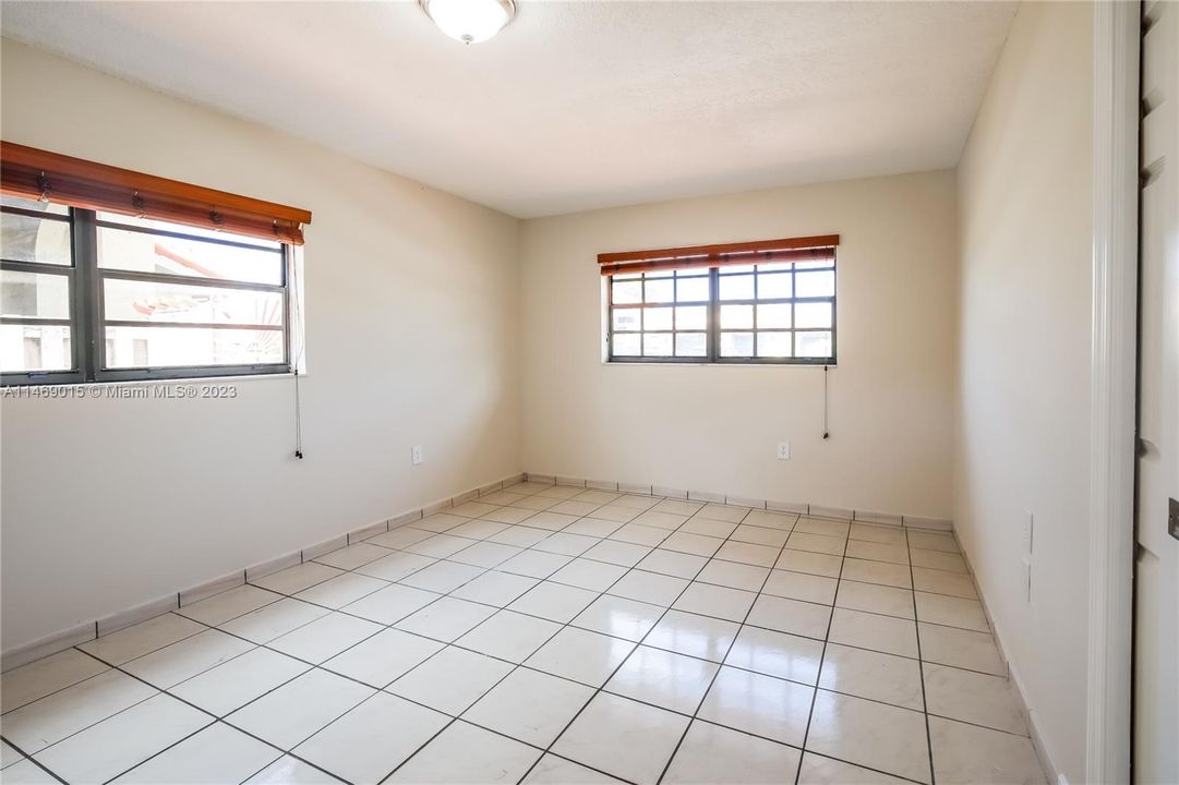 Recently Sold: $639,900 (4 beds, 3 baths, 2680 Square Feet)