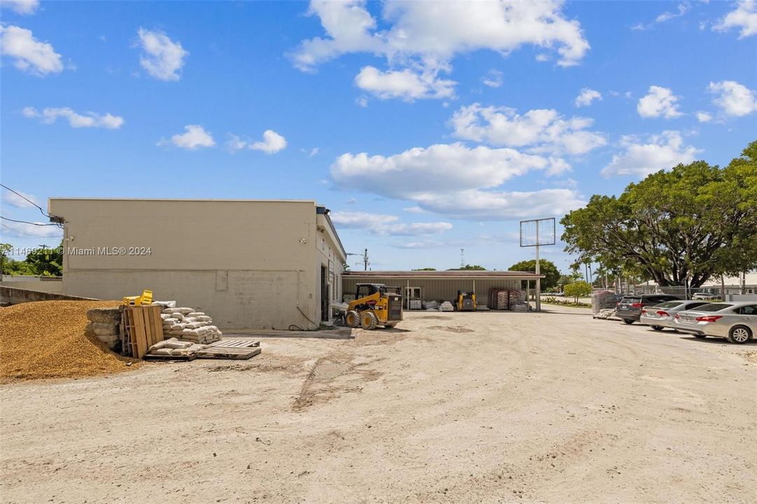 Recently Sold: $6,500,000 (0 beds, 0 baths, 0 Square Feet)