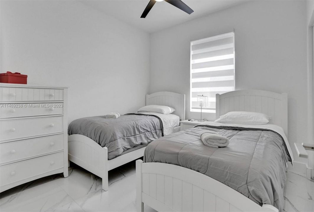 最近租的: $3,900 (4 贝兹, 2 浴室, 1628 平方英尺)