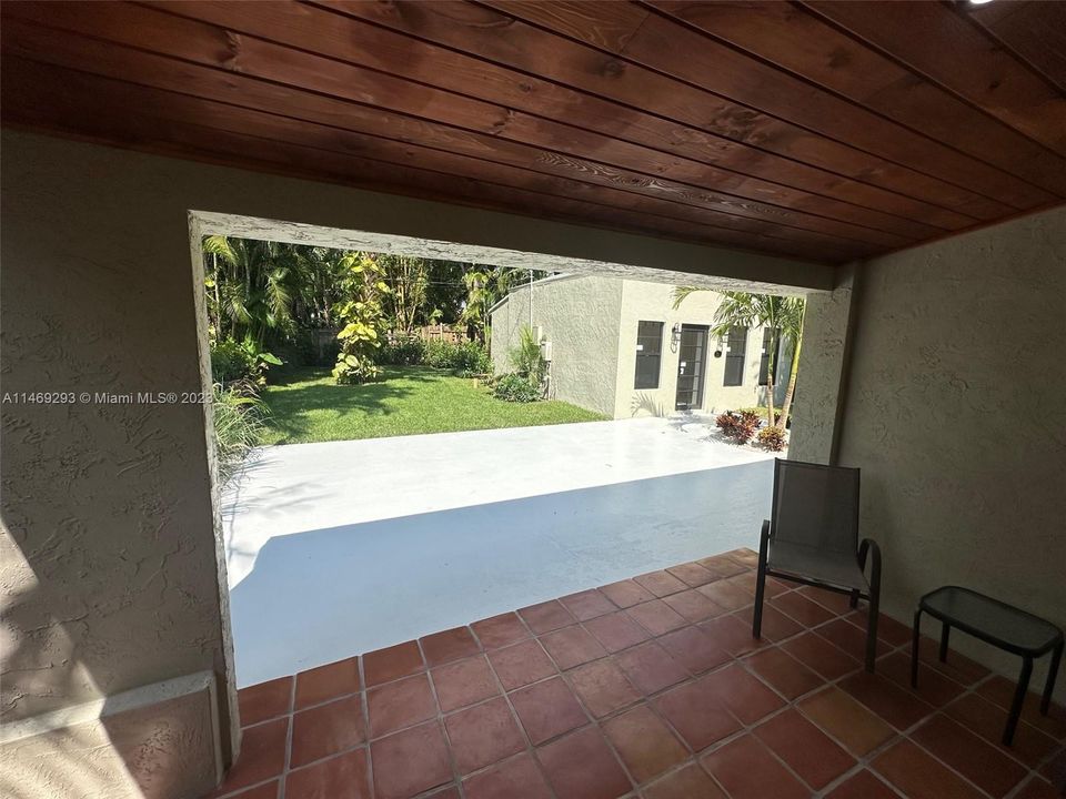 Vendido Recientemente: $1,250,000 (3 camas, 3 baños, 1620 Pies cuadrados)