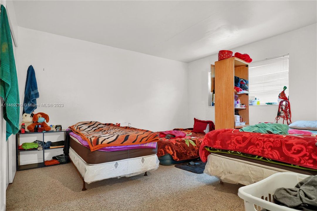 Recently Sold: $1,200,000 (0 beds, 0 baths, 3344 Square Feet)