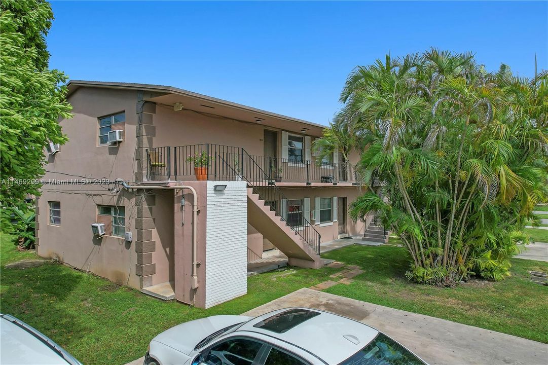 Recently Sold: $1,200,000 (0 beds, 0 baths, 3344 Square Feet)