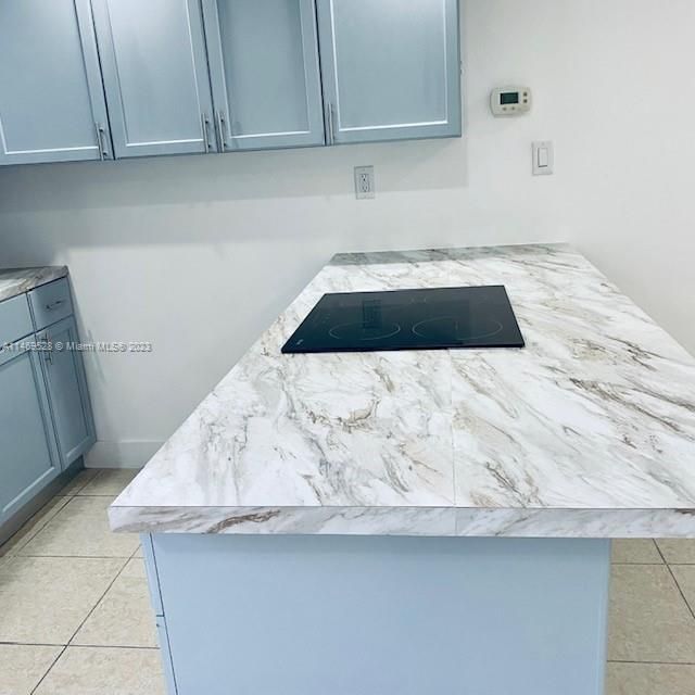 Recently Rented: $3,000 (3 beds, 2 baths, 1036 Square Feet)