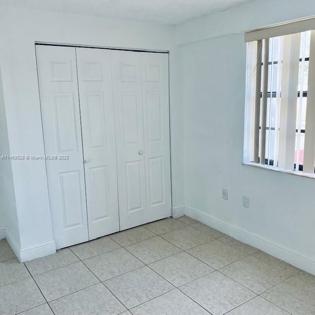 Recently Rented: $3,000 (3 beds, 2 baths, 1036 Square Feet)