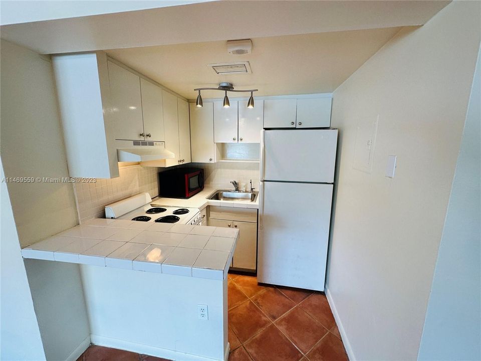 Недавно арендовано: $1,900 (1 спален, 1 ванн, 470 Квадратных фут)