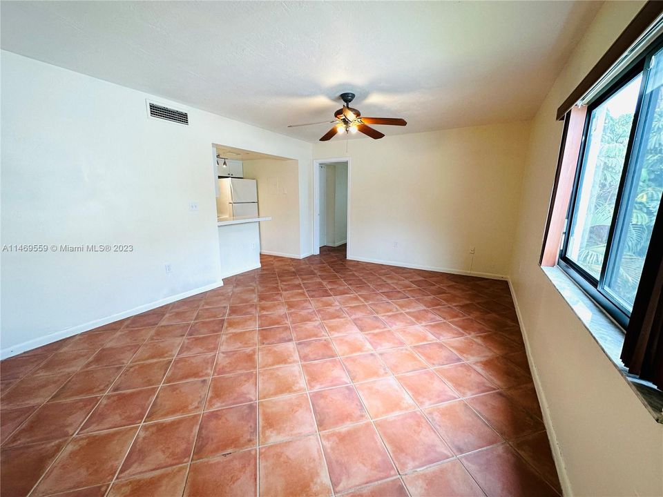 Недавно арендовано: $1,900 (1 спален, 1 ванн, 470 Квадратных фут)