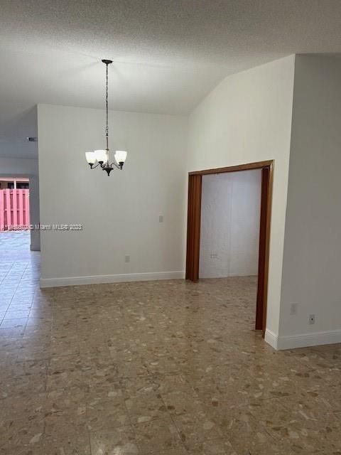 最近租的: $3,450 (3 贝兹, 2 浴室, 1557 平方英尺)