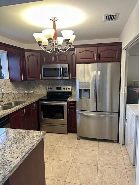 最近租的: $3,450 (3 贝兹, 2 浴室, 1557 平方英尺)