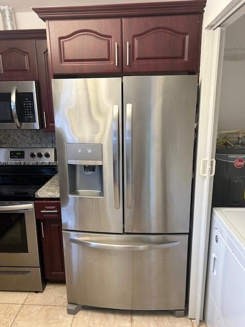 最近租的: $3,450 (3 贝兹, 2 浴室, 1557 平方英尺)