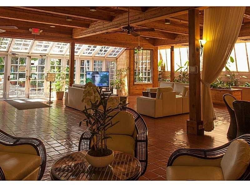 spa lounge area with free WiFi