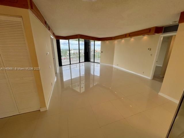 Recently Sold: $328,000 (2 beds, 2 baths, 1312 Square Feet)