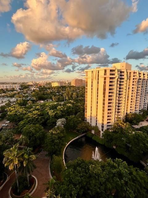 Recently Sold: $328,000 (2 beds, 2 baths, 1312 Square Feet)
