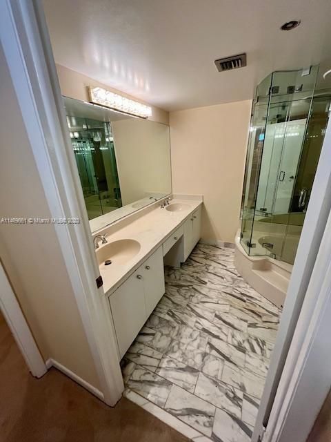 Recently Sold: $328,000 (2 beds, 2 baths, 1312 Square Feet)