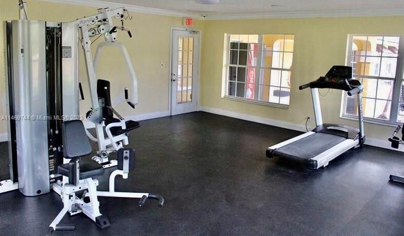 Recently Rented: $1,475 (1 beds, 1 baths, 633 Square Feet)