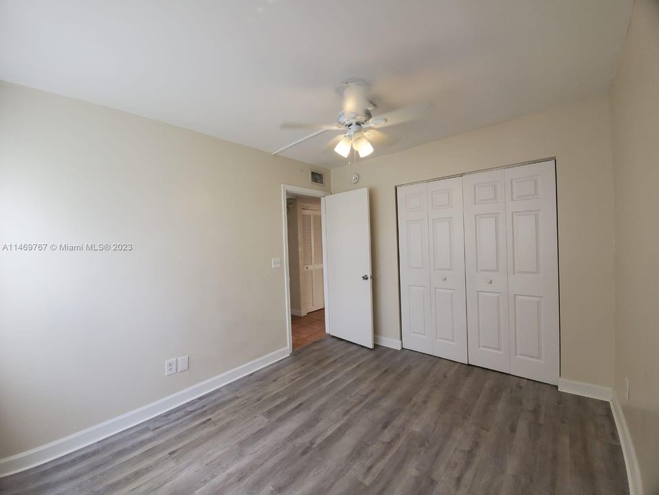 Recently Sold: $226,000 (2 beds, 2 baths, 800 Square Feet)