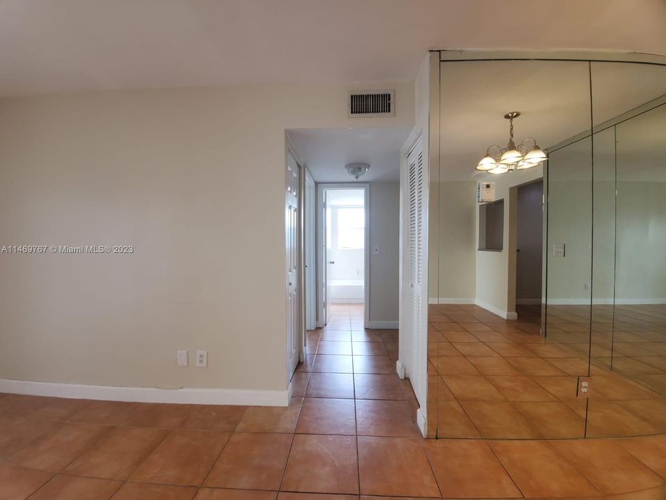 Recently Sold: $226,000 (2 beds, 2 baths, 800 Square Feet)