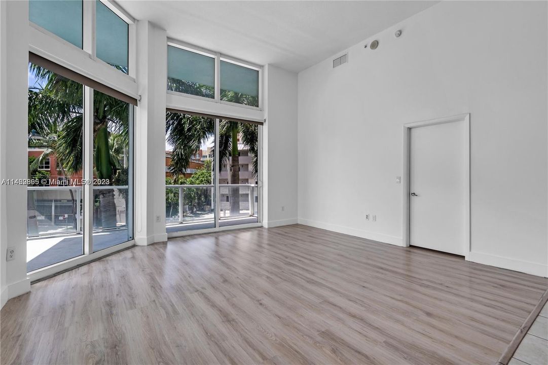 Недавно арендовано: $4,400 (2 спален, 2 ванн, 1168 Квадратных фут)