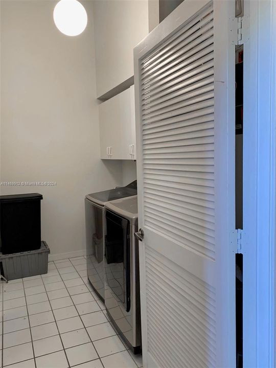 Recently Sold: $375,000 (2 beds, 2 baths, 1500 Square Feet)