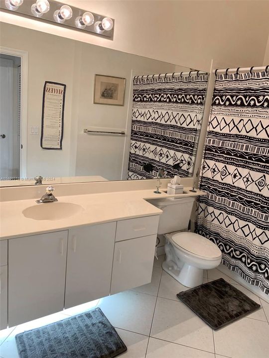 Recently Sold: $375,000 (2 beds, 2 baths, 1500 Square Feet)