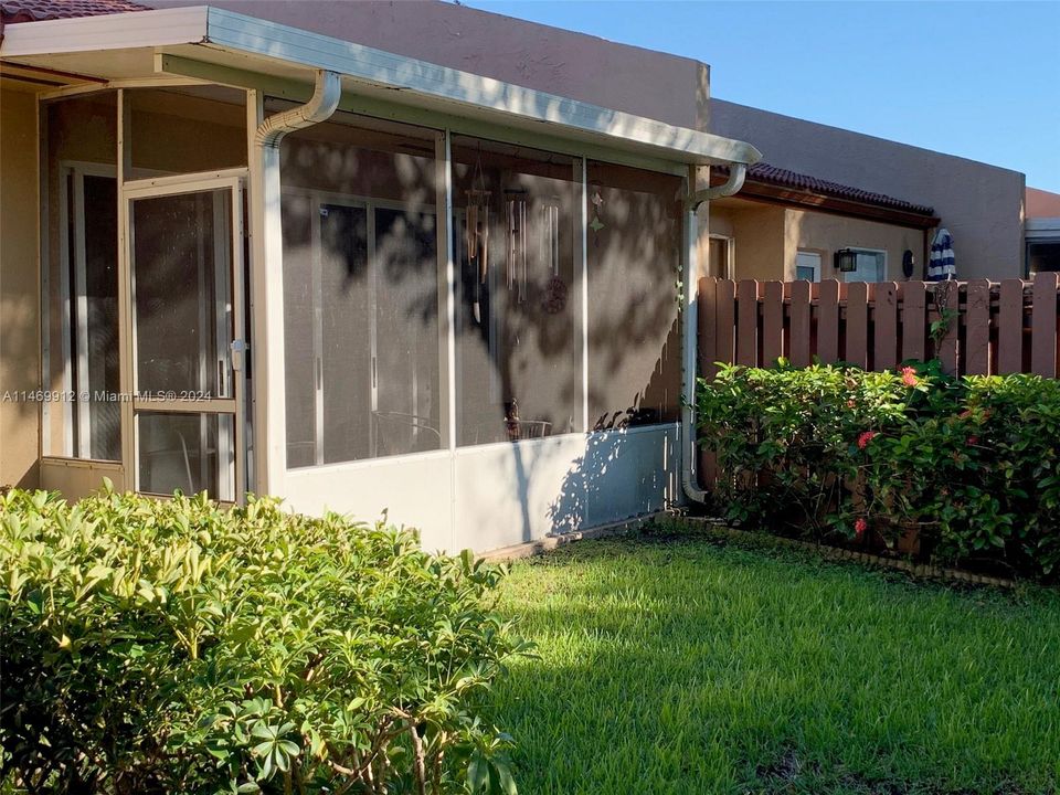 Recently Sold: $375,000 (2 beds, 2 baths, 1500 Square Feet)