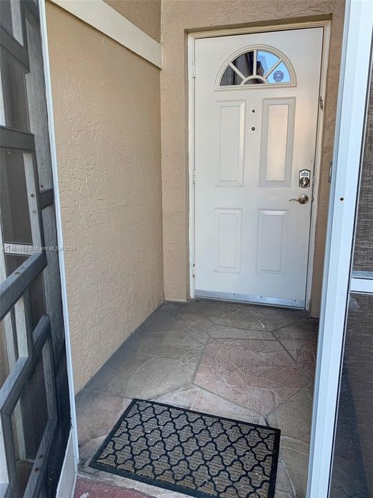 Recently Sold: $375,000 (2 beds, 2 baths, 1500 Square Feet)