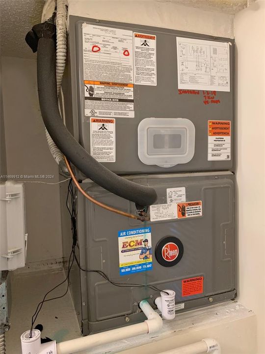 Recently Sold: $375,000 (2 beds, 2 baths, 1500 Square Feet)