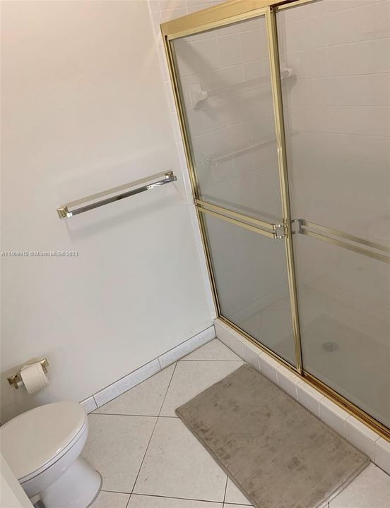 Recently Sold: $375,000 (2 beds, 2 baths, 1500 Square Feet)