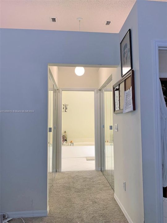 Recently Sold: $375,000 (2 beds, 2 baths, 1500 Square Feet)