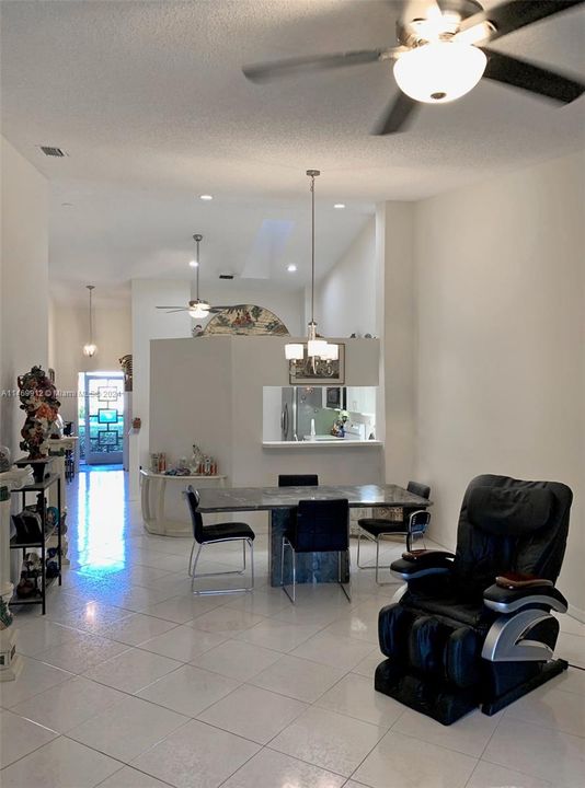 Recently Sold: $375,000 (2 beds, 2 baths, 1500 Square Feet)