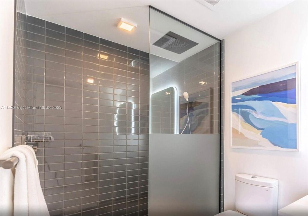 Recently Sold: $465,000 (1 beds, 1 baths, 521 Square Feet)