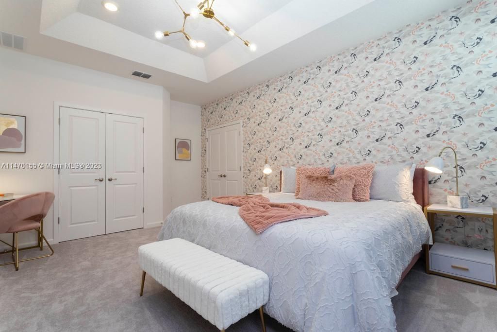 Recently Rented: $4,400 (6 beds, 6 baths, 3451 Square Feet)