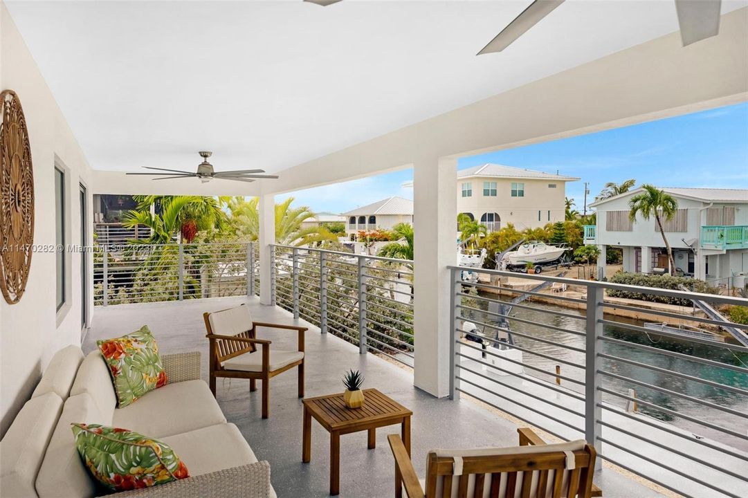 Recently Sold: $1,299,000 (2 beds, 2 baths, 0 Square Feet)