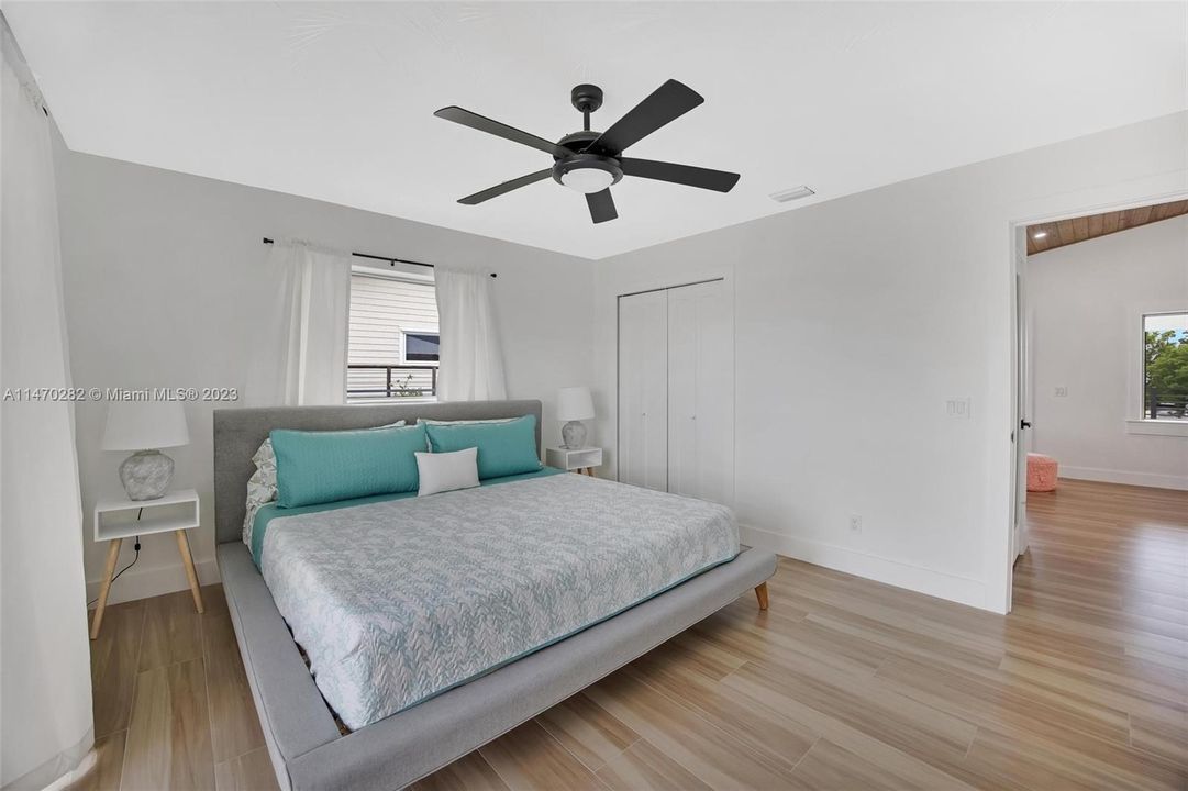 Recently Sold: $1,299,000 (2 beds, 2 baths, 0 Square Feet)