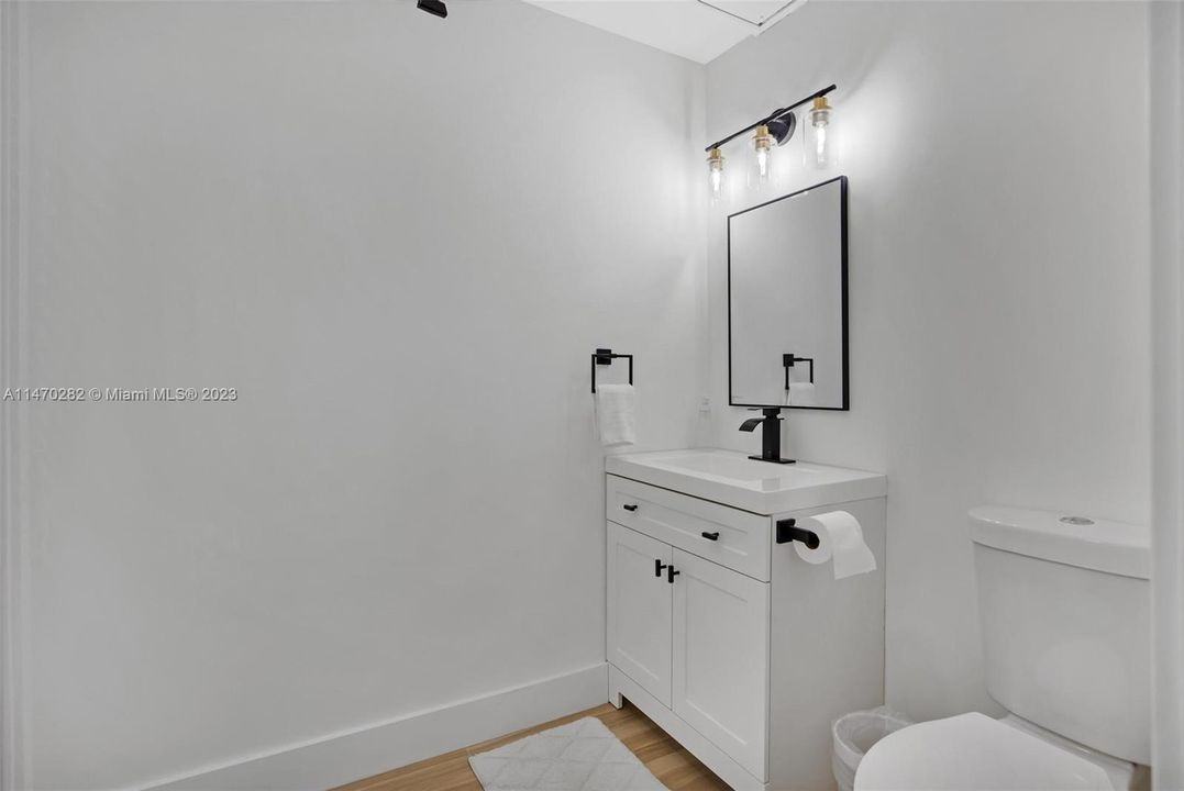 Recently Sold: $1,299,000 (2 beds, 2 baths, 0 Square Feet)