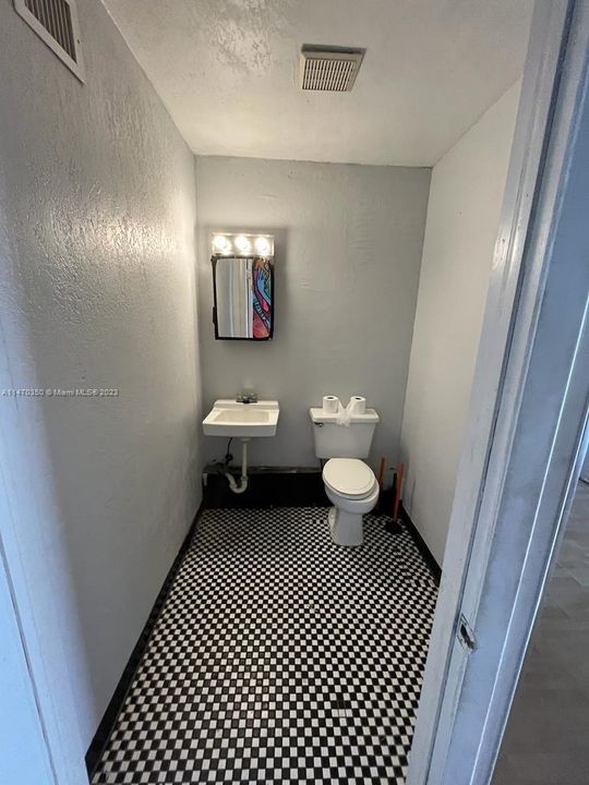 Недавно арендовано: $4,166 (0 спален, 0 ванн, 0 Квадратных фут)