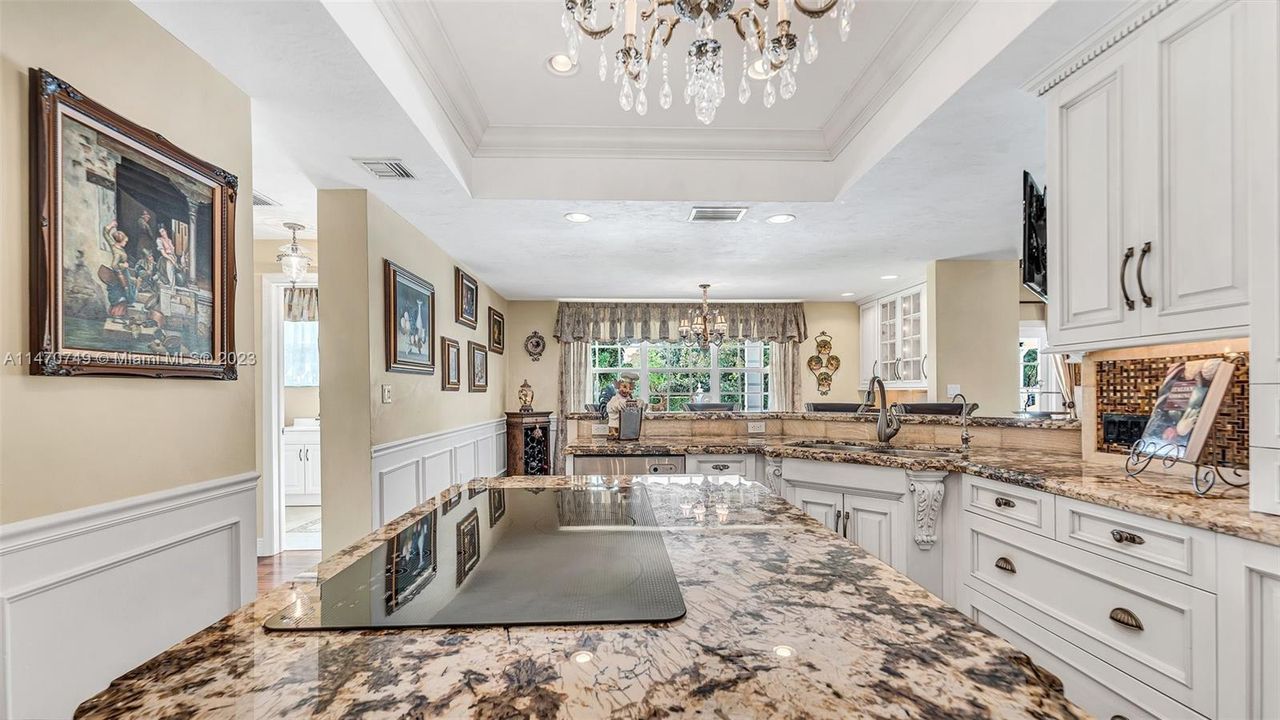 Recently Sold: $1,520,000 (5 beds, 4 baths, 4272 Square Feet)