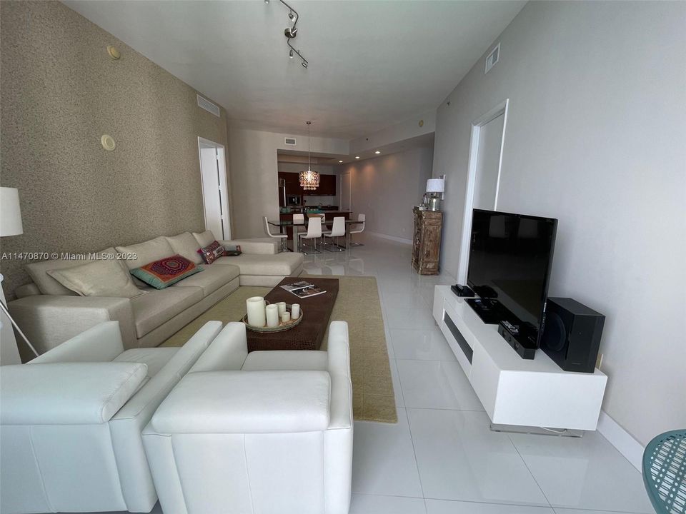 Recently Sold: $1,650,000 (2 beds, 3 baths, 0 Square Feet)