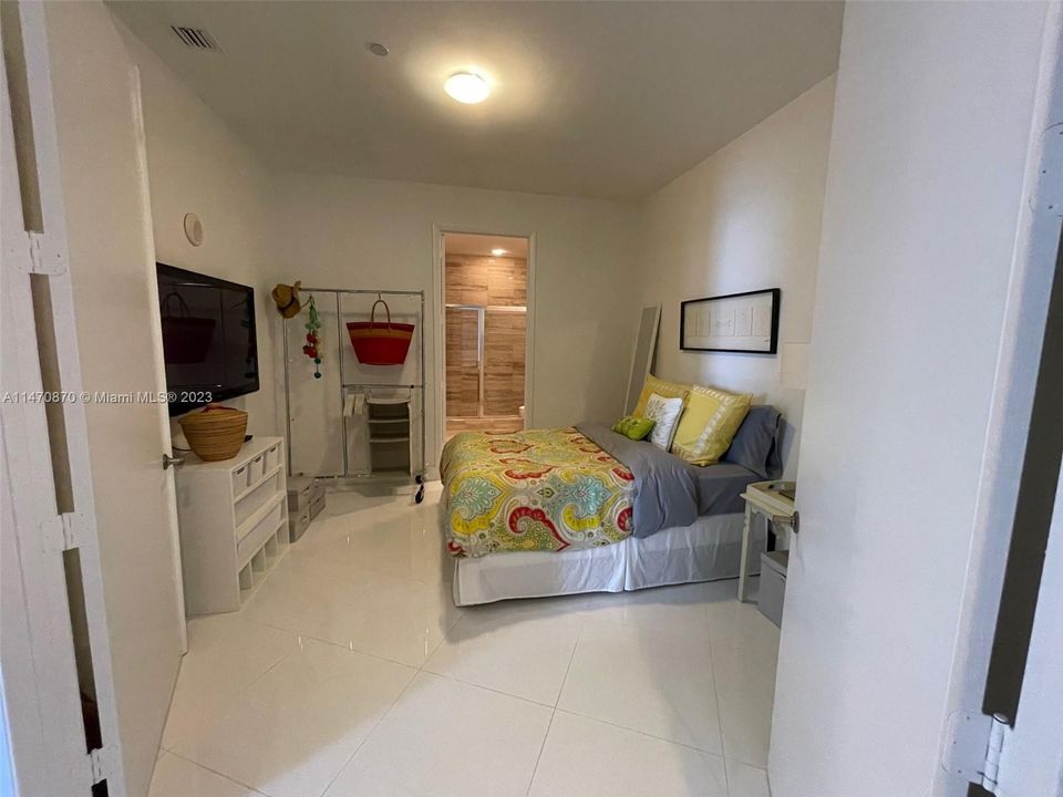 Recently Sold: $1,650,000 (2 beds, 3 baths, 0 Square Feet)