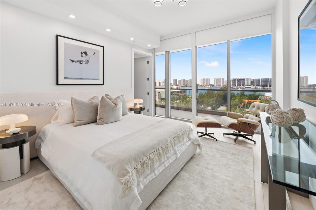 For Sale: $5,500,000 (3 beds, 4 baths, 3110 Square Feet)