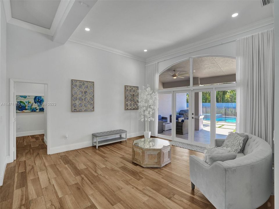 Recently Sold: $1,675,000 (4 beds, 3 baths, 3425 Square Feet)