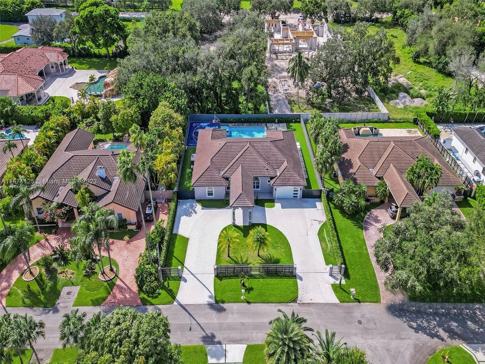 Recently Sold: $1,675,000 (4 beds, 3 baths, 3425 Square Feet)