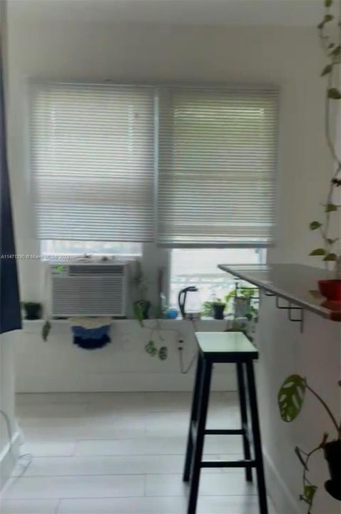 Недавно продано: $194,900 (0 спален, 1 ванн, 390 Квадратных фут)