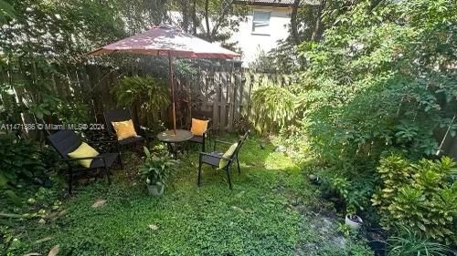 Recently Sold: $419,000 (3 beds, 2 baths, 1692 Square Feet)