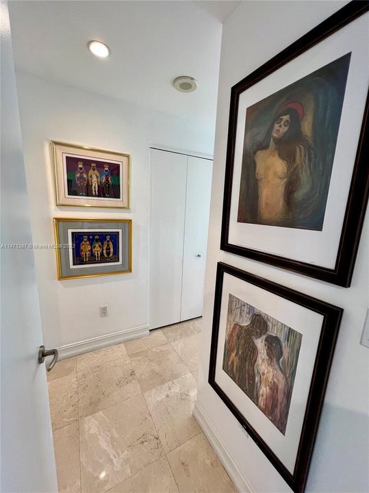 Недавно продано: $645,000 (1 спален, 1 ванн, 1076 Квадратных фут)